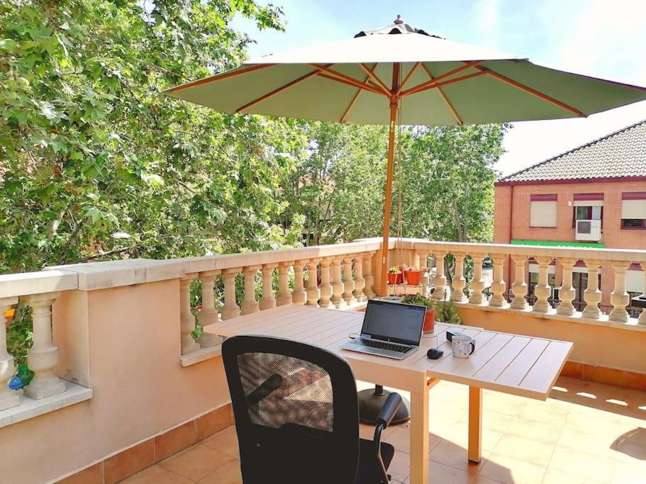 Atico Con Terraza Y Chimenea Junto A Universidad Αλκαλά ντε Ενάρες Εξωτερικό φωτογραφία